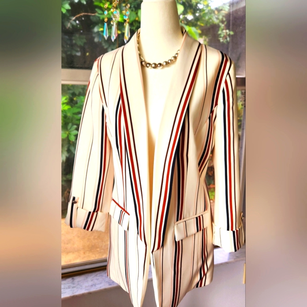 APT 9 Ivory Striped Blazer size S.